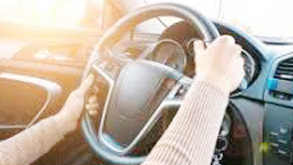How Close Should You Sit to the Steering Wheel? 1 How Close Should You Sit to the Steering Wheel?