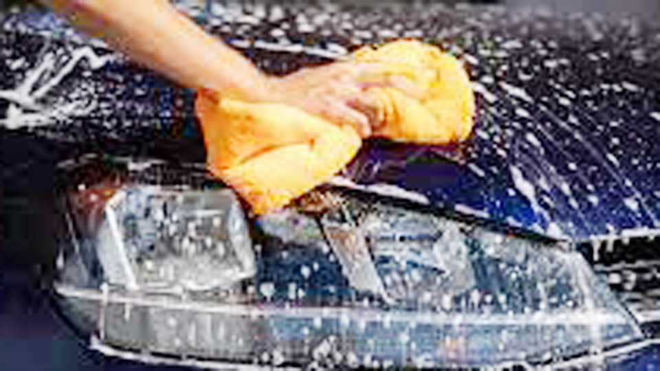 How to Hand Wash a Car Without a Hose