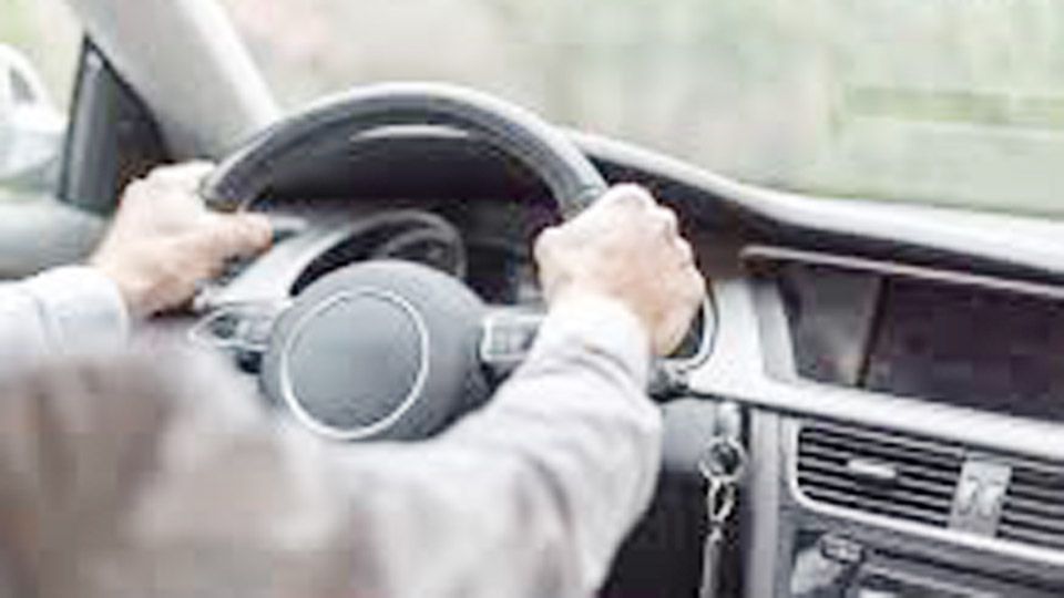 What Is the Correct Hand Position on a Steering Wheel? 1 What Is the Correct Hand Position on a Steering Wheel?
