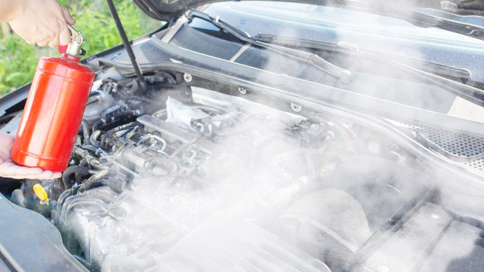 Why Does My Car Overheat When I Stop? 1 Why Does My Car Overheat When I Stop